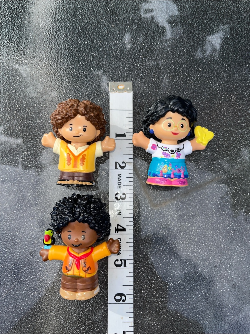 3 Little People Encanto Mondragon Figures